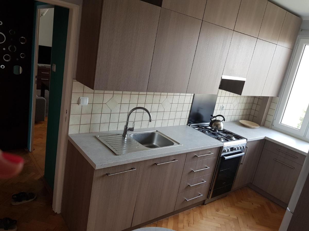 Apartament Janowskie Blonia Румя Екстериор снимка